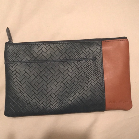 Cole Haan small traveling pouch - Picture 1 of 5